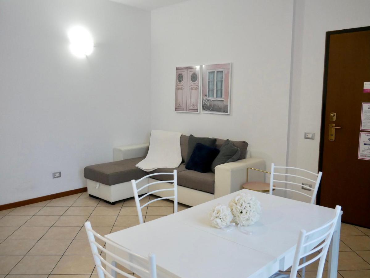 Diadema Pink - Immobili E Soluzioni Rent Leilighet Bergamo Eksteriør bilde